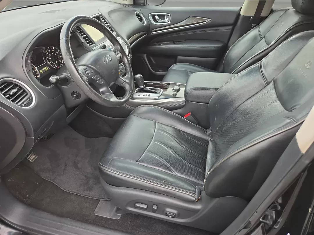 2014 /Graphite Infiniti QX60 (5N1AL0MM0EC) with an Other engine, located at 1430 Gateway Drive, Opelika, AL, 36801, (334) 239-0944, 32.637871, -85.409790 - **Explore the Open Road in Style: 2014 Infiniti QX60 at Gils Auto - Opelika**<br /> <br /> Are you ready to elevate your family adventures or transform your daily commute with a vehicle that's as versatile as your lifestyle? Look no further than this stunning 2014 Infiniti QX60, available now at Gil - Photo#11
