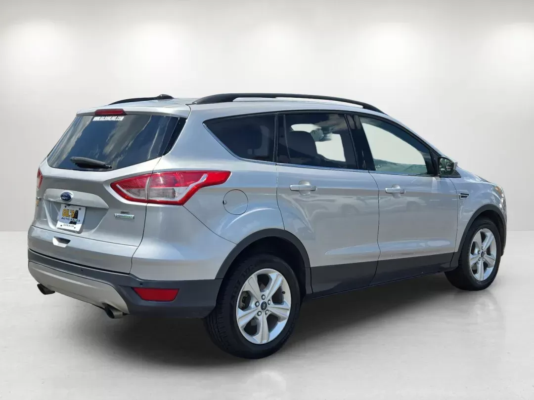 2016 Ford Escape SE (1FMCU0GX3GU) with an Other engine, located at 1430 Gateway Drive, Opelika, AL, 36801, (334) 239-0944, 32.637871, -85.409790 - **Unleash Adventure with the 2016 Ford Escape SE at Gils Auto in Opelika, AL!**<br /> <br /> Are you ready to elevate your lifestyle with a vehicle that perfectly blends comfort, performance, and versatility? Look no further than this 2016 Ford Escape SE, ideally suited for both weekend adventures a - Photo#4