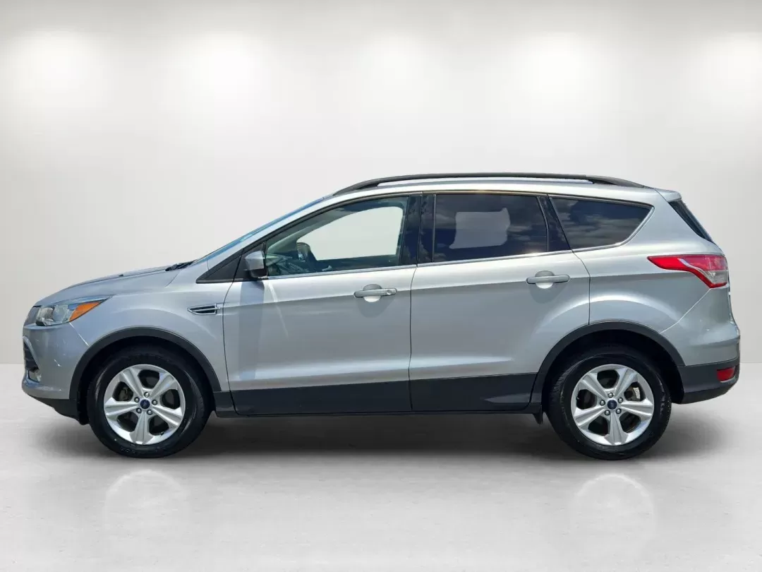 2016 Ford Escape SE (1FMCU0GX3GU) with an Other engine, located at 1430 Gateway Drive, Opelika, AL, 36801, (334) 239-0944, 32.637871, -85.409790 - **Unleash Adventure with the 2016 Ford Escape SE at Gils Auto in Opelika, AL!**<br /> <br /> Are you ready to elevate your lifestyle with a vehicle that perfectly blends comfort, performance, and versatility? Look no further than this 2016 Ford Escape SE, ideally suited for both weekend adventures a - Photo#7