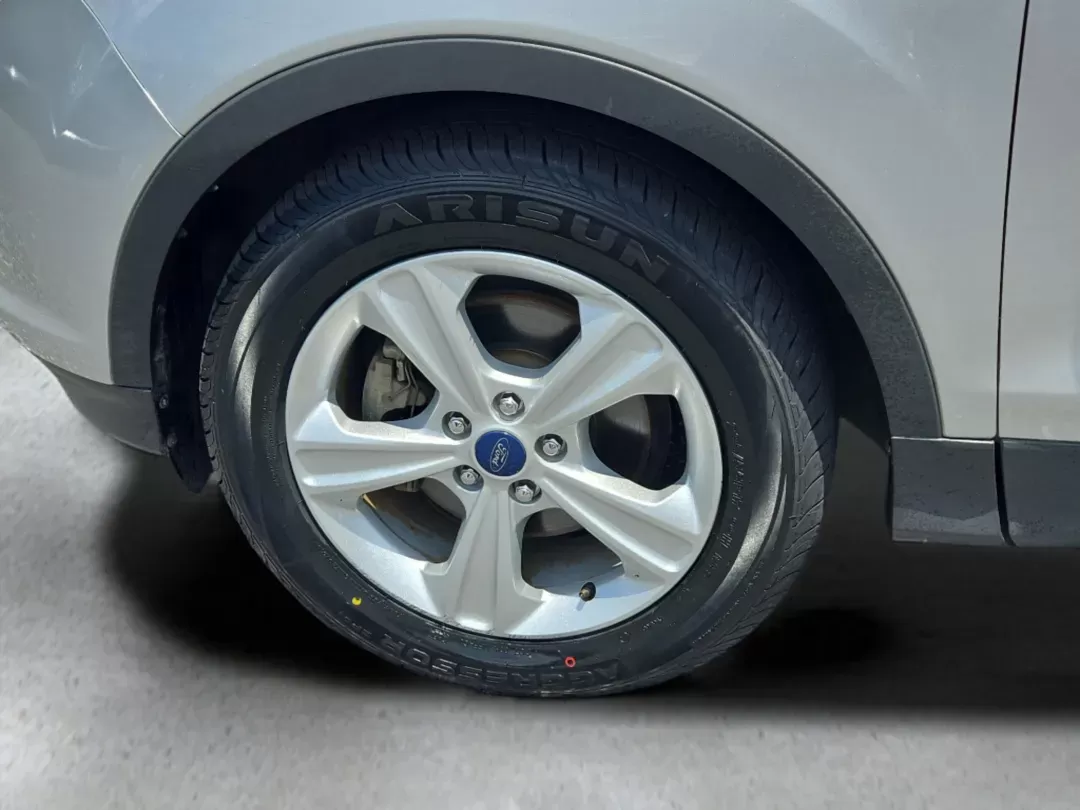 2016 Ford Escape SE (1FMCU0GX3GU) with an Other engine, located at 1430 Gateway Drive, Opelika, AL, 36801, (334) 239-0944, 32.637871, -85.409790 - **Unleash Adventure with the 2016 Ford Escape SE at Gils Auto in Opelika, AL!**<br /> <br /> Are you ready to elevate your lifestyle with a vehicle that perfectly blends comfort, performance, and versatility? Look no further than this 2016 Ford Escape SE, ideally suited for both weekend adventures a - Photo#8