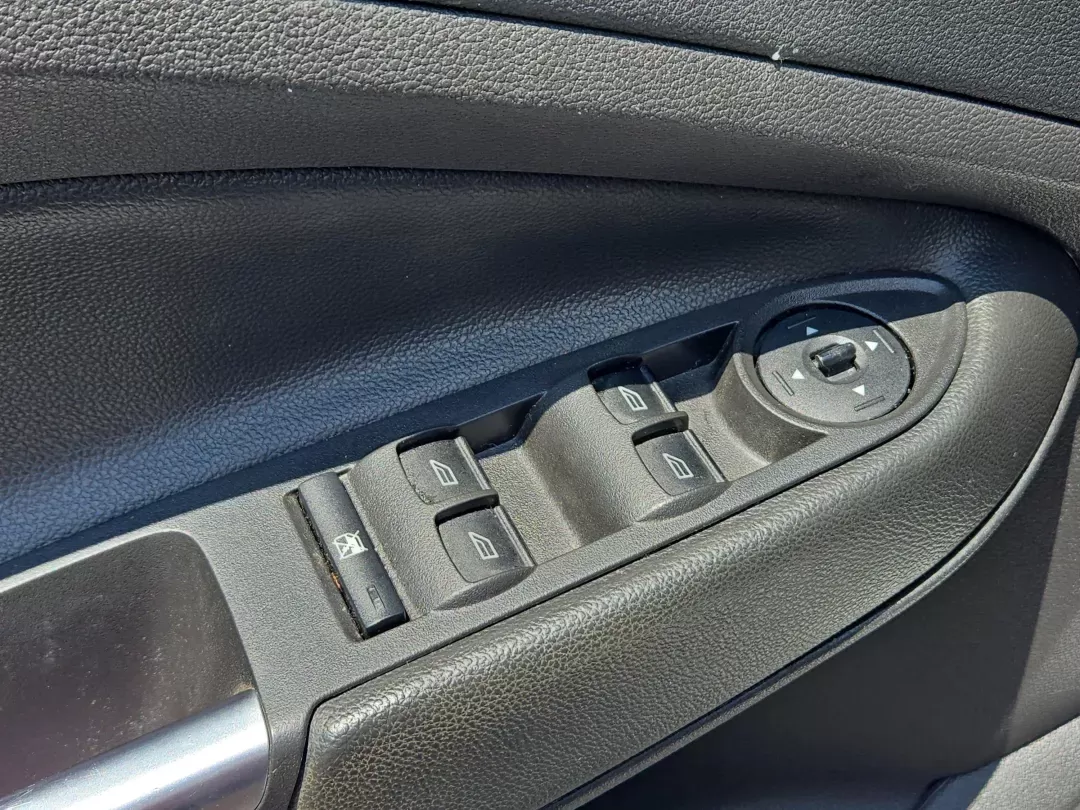 2016 Ford Escape SE (1FMCU0GX3GU) with an Other engine, located at 1430 Gateway Drive, Opelika, AL, 36801, (334) 239-0944, 32.637871, -85.409790 - **Unleash Adventure with the 2016 Ford Escape SE at Gils Auto in Opelika, AL!**<br /> <br /> Are you ready to elevate your lifestyle with a vehicle that perfectly blends comfort, performance, and versatility? Look no further than this 2016 Ford Escape SE, ideally suited for both weekend adventures a - Photo#10
