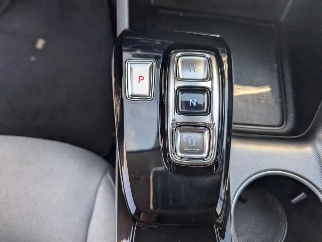 2020 /Dark Gray Hyundai Sonata SEL (5NPEL4JA3LH) with an Other engine, located at 521 Old Farm Lane Rd, Prattville, AL, 36066, (334) 325-1505, 32.482460, -86.416367 - **Discover a New Level of Comfort and Style with the 2020 Hyundai Sonata SEL at Gils Auto Opelika!**<br /> <br /> Are you in the market for a vehicle that perfectly balances style, performance, and safety? Look no further than the 2020 Hyundai Sonata SEL, now available at Gils Auto located at 1430 - Photo#13