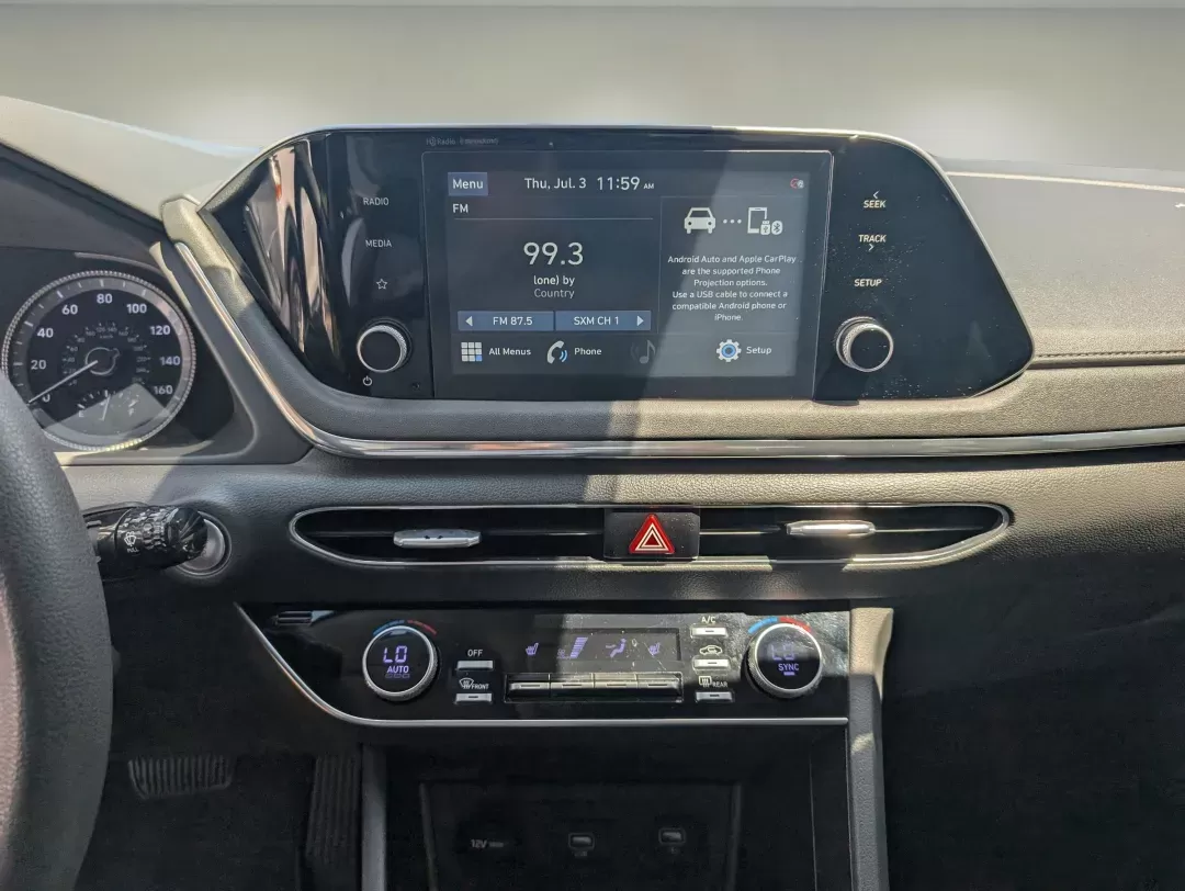 2020 /Dark Gray Hyundai Sonata SEL (5NPEL4JA3LH) with an Other engine, located at 1430 Gateway Drive, Opelika, AL, 36801, (334) 239-0944, 32.637871, -85.409790 - ### Experience Comfort and Style with the 2020 Hyundai Sonata SEL in Opelika, AL!<br /> <br /> Are you searching for the perfect sedan that balances luxury and practicality for your daily commutes? Look no further than the 2020 Hyundai Sonata SEL, available now at Gils Auto in Opelika, AL! This styl - Photo#14