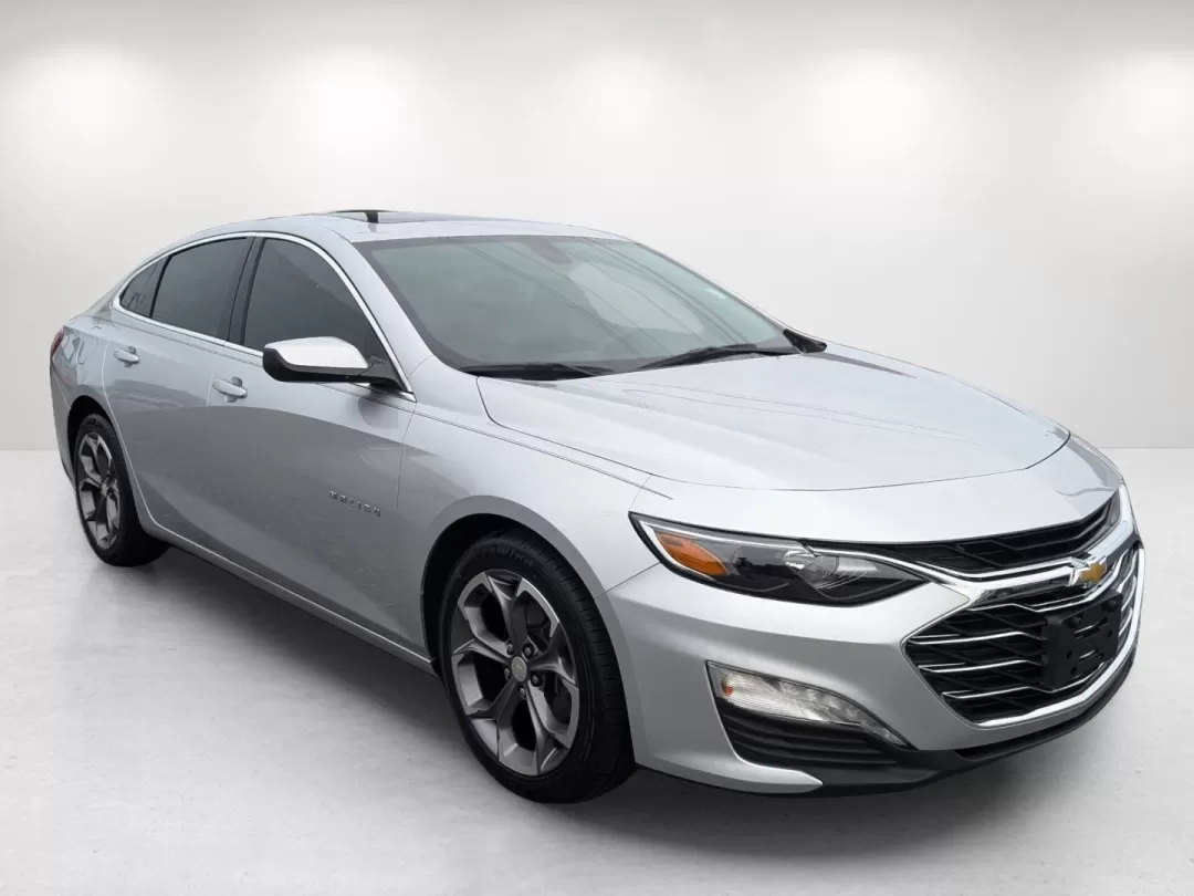 2021 /Jet Black Chevrolet Malibu LT (1G1ZD5STXMF) with an Other engine, located at 1430 Gateway Drive, Opelika, AL, 36801, (334) 239-0944, 32.637871, -85.409790 - **Elevate Your Daily Drive with the 2021 Chevrolet Malibu LT from Gils Auto!**<br /> <br /> Are you looking for a sleek, reliable sedan that comfortably accommodates your family's daily journey or weekend adventures? Look no further than the stunning 2021 Chevrolet Malibu LT, available now at Gils A - Photo#3