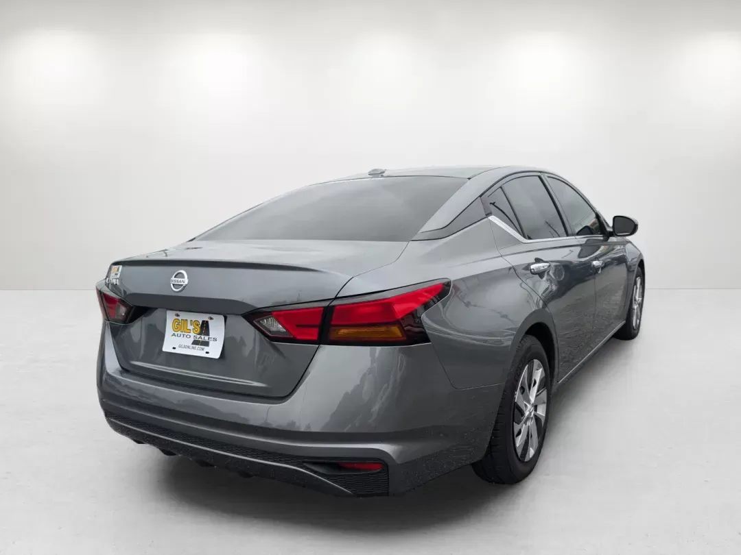 2020 /Charcoal Nissan Altima 2.5 S (1N4BL4BV3LC) with an Other engine, located at 1430 Gateway Drive, Opelika, AL, 36801, (334) 239-0944, 32.637871, -85.409790 - **Discover Freedom on the Road with the 2020 Nissan Altima at Gils Auto - Opelika!**<br /> <br /> Are you ready to elevate your daily commute or embark on unforgettable weekend adventures? The 2020 Nissan Altima, available at Gils Auto in Opelika, AL, is the perfect blend of comfort, efficiency, and - Photo#4