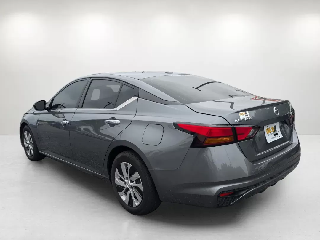 2020 /Charcoal Nissan Altima 2.5 S (1N4BL4BV3LC) with an Other engine, located at 1430 Gateway Drive, Opelika, AL, 36801, (334) 239-0944, 32.637871, -85.409790 - **Discover Freedom on the Road with the 2020 Nissan Altima at Gils Auto - Opelika!**<br /> <br /> Are you ready to elevate your daily commute or embark on unforgettable weekend adventures? The 2020 Nissan Altima, available at Gils Auto in Opelika, AL, is the perfect blend of comfort, efficiency, and - Photo#6