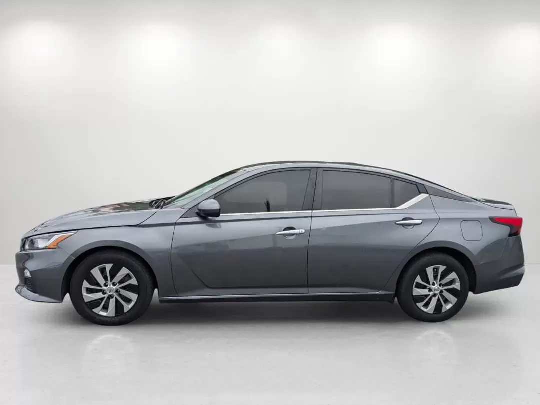2020 /Charcoal Nissan Altima 2.5 S (1N4BL4BV3LC) with an Other engine, located at 1430 Gateway Drive, Opelika, AL, 36801, (334) 239-0944, 32.637871, -85.409790 - **Discover Freedom on the Road with the 2020 Nissan Altima at Gils Auto - Opelika!**<br /> <br /> Are you ready to elevate your daily commute or embark on unforgettable weekend adventures? The 2020 Nissan Altima, available at Gils Auto in Opelika, AL, is the perfect blend of comfort, efficiency, and - Photo#7