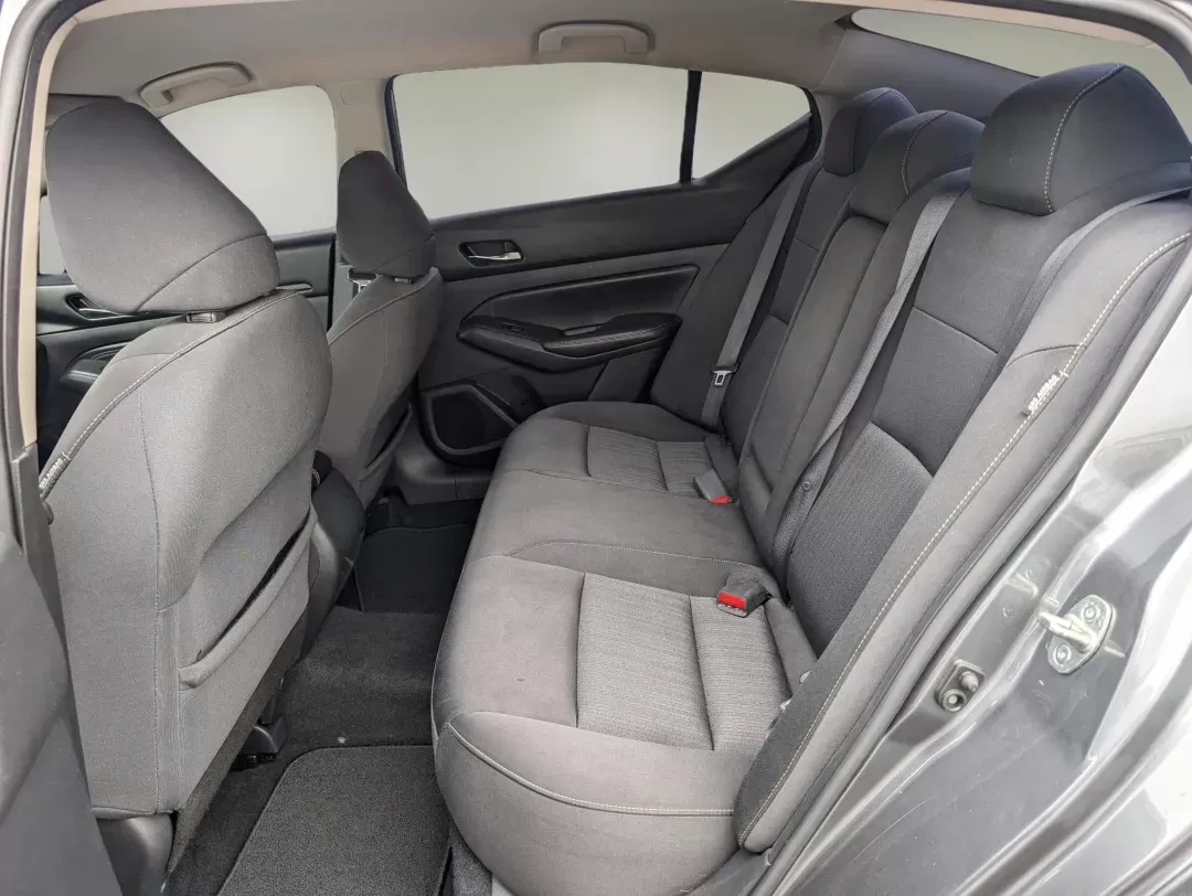 2020 /Charcoal Nissan Altima 2.5 S (1N4BL4BV3LC) with an Other engine, located at 1430 Gateway Drive, Opelika, AL, 36801, (334) 239-0944, 32.637871, -85.409790 - **Discover Freedom on the Road with the 2020 Nissan Altima at Gils Auto - Opelika!**<br /> <br /> Are you ready to elevate your daily commute or embark on unforgettable weekend adventures? The 2020 Nissan Altima, available at Gils Auto in Opelika, AL, is the perfect blend of comfort, efficiency, and - Photo#10