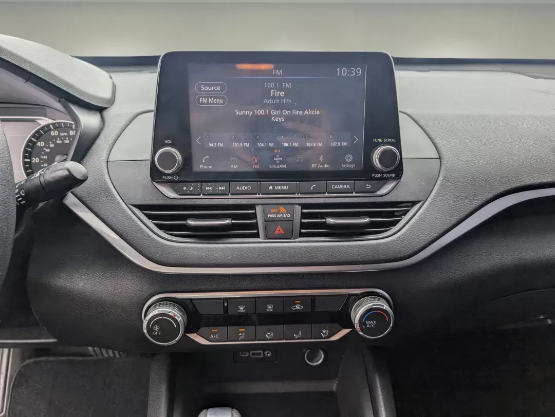 2020 /Charcoal Nissan Altima 2.5 S (1N4BL4BV3LC) with an Other engine, located at 1430 Gateway Drive, Opelika, AL, 36801, (334) 239-0944, 32.637871, -85.409790 - **Discover Freedom on the Road with the 2020 Nissan Altima at Gils Auto - Opelika!**<br /> <br /> Are you ready to elevate your daily commute or embark on unforgettable weekend adventures? The 2020 Nissan Altima, available at Gils Auto in Opelika, AL, is the perfect blend of comfort, efficiency, and - Photo#14