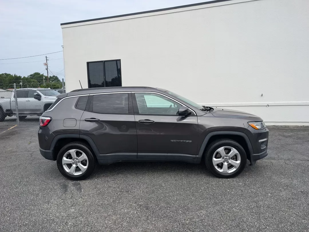 2017 /Black Jeep Compass Latitude (3C4NJDBBXHT) with an Other engine, located at 1430 Gateway Drive, Opelika, AL, 36801, (334) 239-0944, 32.637871, -85.409790 - **Adventure Awaits with This 2017 Jeep Compass Latitude at Gils Auto Opelika, AL!**<br /> <br /> Are you ready to embark on your next adventure? Whether you're a daily commuter navigating the hustle and bustle of Opelika or a weekend warrior seeking thrills on untamed trails, this 2017 Jeep Compass - Photo#3