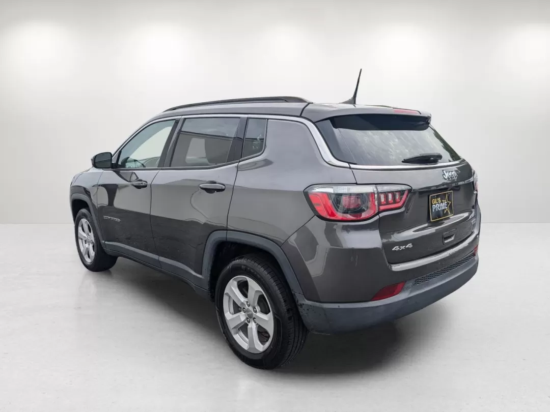 2017 /Black Jeep Compass Latitude (3C4NJDBBXHT) with an Other engine, located at 1430 Gateway Drive, Opelika, AL, 36801, (334) 239-0944, 32.637871, -85.409790 - Discover the perfect blend of style, versatility, and capability with this stunning 2017 Jeep Compass Latitude, available now at Gils Auto in Opelika, AL. This SUV is not just a vehicle; it's a lifestyle choice that's ideal for weekend adventures, family outings, or daily commutes. Whether you're na - Photo#7
