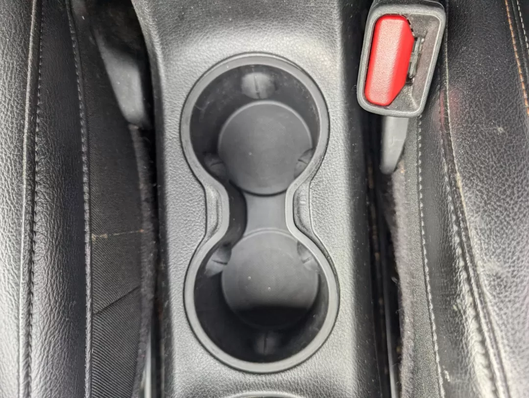 2017 /Black Jeep Compass Latitude (3C4NJDBBXHT) with an Other engine, located at 1430 Gateway Drive, Opelika, AL, 36801, (334) 239-0944, 32.637871, -85.409790 - Discover the perfect blend of style, versatility, and capability with this stunning 2017 Jeep Compass Latitude, available now at Gils Auto in Opelika, AL. This SUV is not just a vehicle; it's a lifestyle choice that's ideal for weekend adventures, family outings, or daily commutes. Whether you're na - Photo#13