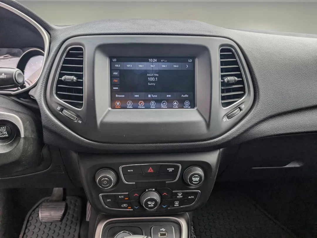 2017 /Black Jeep Compass Latitude (3C4NJDBBXHT) with an Other engine, located at 1430 Gateway Drive, Opelika, AL, 36801, (334) 239-0944, 32.637871, -85.409790 - Discover the perfect blend of style, versatility, and capability with this stunning 2017 Jeep Compass Latitude, available now at Gils Auto in Opelika, AL. This SUV is not just a vehicle; it's a lifestyle choice that's ideal for weekend adventures, family outings, or daily commutes. Whether you're na - Photo#15