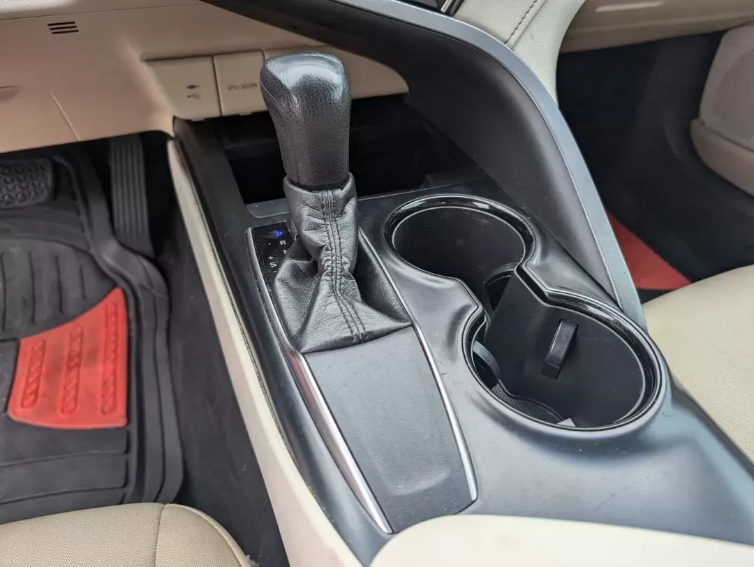 2018 Toyota Camry LE (4T1B11HK8JU) with an Other engine, located at 1430 Gateway Drive, Opelika, AL, 36801, (334) 239-0944, 32.637871, -85.409790 - **Drive into Your Next Adventure with the 2018 Toyota Camry LE at Gils Auto!**<br /> <br /> Are you ready to embrace a new chapter of road trips, family outings, or daily commutes? The 2018 Toyota Camry LE, available now at Gils Auto in Opelika, AL, is the perfect companion for any lifestyle. This s - Photo#13