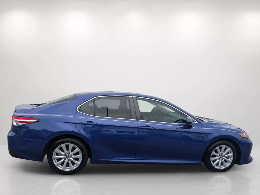 2018 Toyota Camry LE (4T1B11HK8JU) with an Other engine, located at 804 22nd Ave, Phenix City, AL, 36870, (334) 297-1860, 32.484749, -85.024475 - **Drive Your Life Forward with the 2018 Toyota Camry LE: Perfect for Families and Commuters Alike!**<br /> <br /> Are you searching for a reliable sedan that enhances your daily commute while ensuring comfort and safety for your family? Look no further than the 2018 Toyota Camry LE, available now at - Photo#3