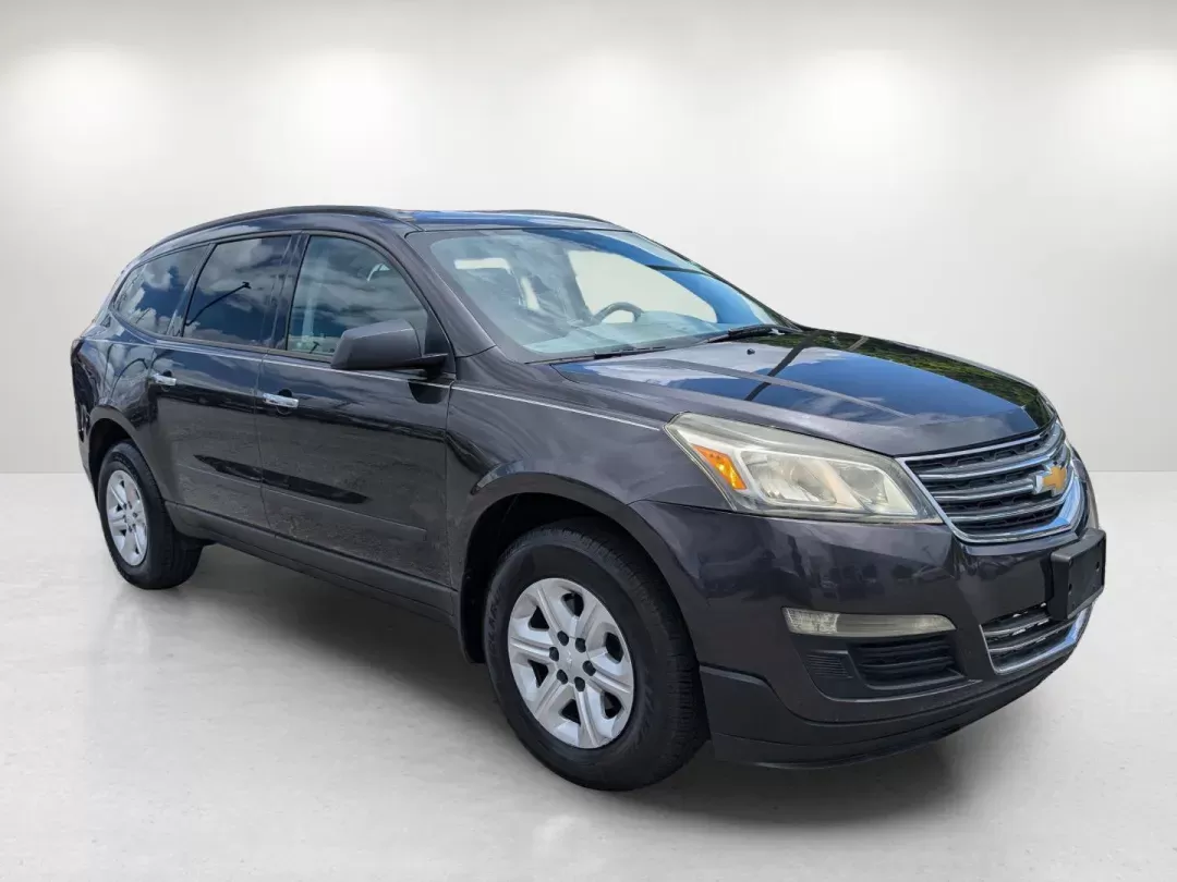 2015 /Dark Titanium/Light Titanium Chevrolet Traverse LS (1GNKRFKD6FJ) with an Other engine, located at 521 Old Farm Lane Rd, Prattville, AL, 36066, (334) 325-1505, 32.482460, -86.416367 - **Discover Your Next Adventure with the 2015 Chevrolet Traverse LS at Gils Auto Prattville!** <br /> <br /> Are you ready to take your family outings or weekend adventures to the next level? Look no further! This **2015 Chevrolet Traverse LS** is the perfect SUV for growing families and active indi - Photo#2
