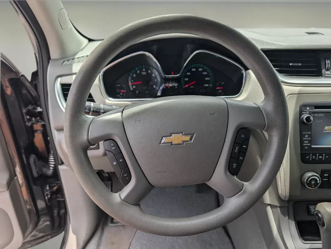 2015 /Dark Titanium/Light Titanium Chevrolet Traverse LS (1GNKRFKD6FJ) with an Other engine, located at 521 Old Farm Lane Rd, Prattville, AL, 36066, (334) 325-1505, 32.482460, -86.416367 - **Discover Your Next Adventure with the 2015 Chevrolet Traverse LS at Gils Auto Prattville!** <br /> <br /> Are you ready to take your family outings or weekend adventures to the next level? Look no further! This **2015 Chevrolet Traverse LS** is the perfect SUV for growing families and active indi - Photo#15