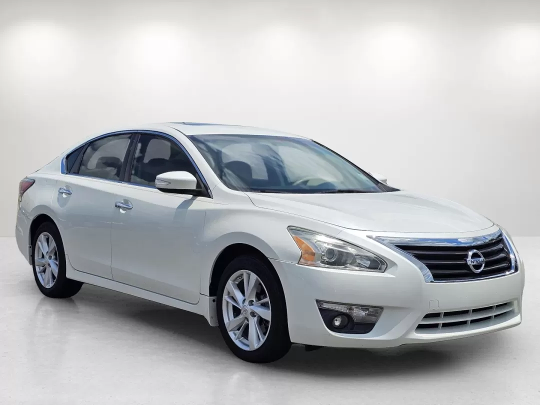 2014 /Beige Nissan Altima 2.5 SV (1N4AL3AP5EC) with an Other engine, located at 521 Old Farm Lane Rd, Prattville, AL, 36066, (334) 325-1505, 32.482460, -86.416367 - **Drive Your Future with Confidence: 2014 Nissan Altima 2.5 SV at Gils Auto - Prattville!**<br /> <br /> Are you in the market for a reliable sedan that effortlessly combines comfort, style, and performance? Look no further! This 2014 Nissan Altima 2.5 SV is not just a vehicle; it's the perfect comp - Photo#3