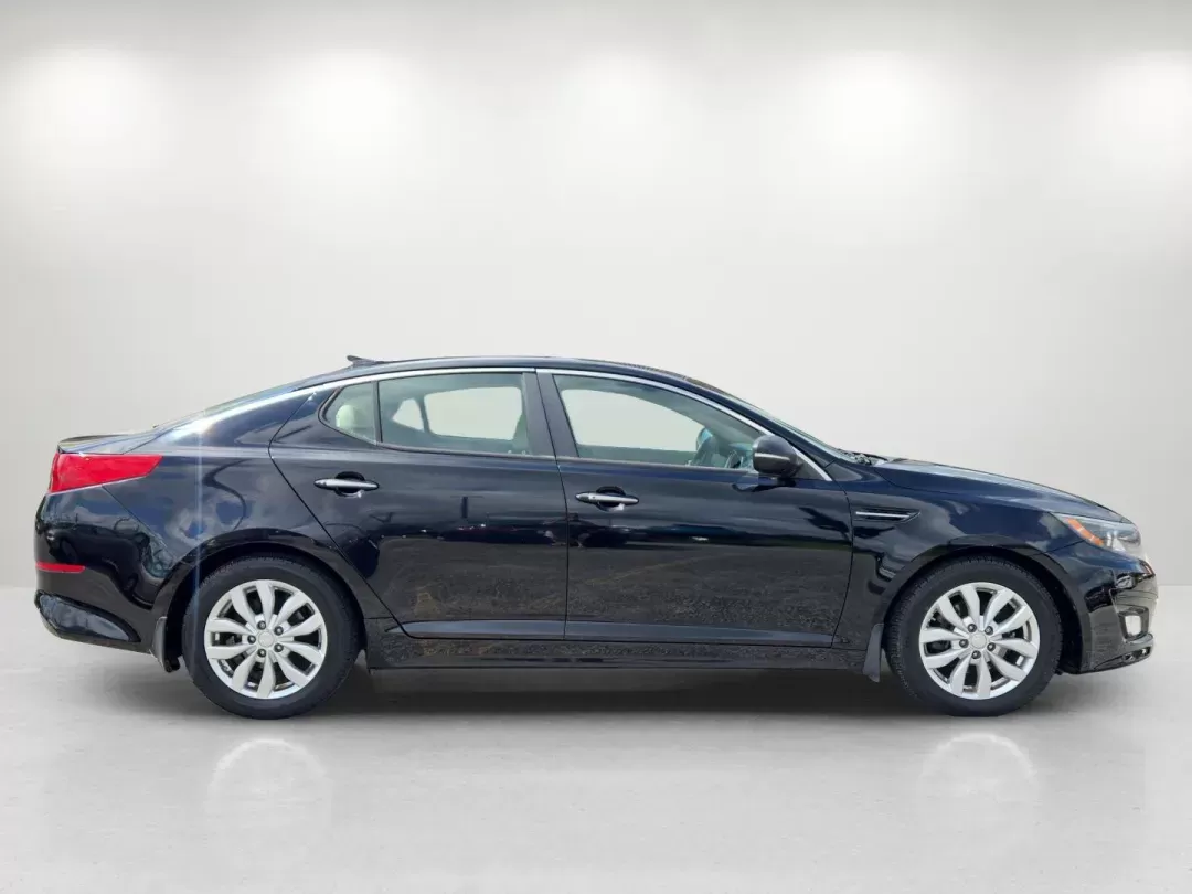 2015 /Beige Kia Optima EX (5XXGN4A74FG) with an Other engine, located at 521 Old Farm Lane Rd, Prattville, AL, 36066, (334) 325-1505, 32.482460, -86.416367 - **Discover Your Next Adventure in the 2015 Kia Optima EX at Gils Auto - Prattville!**<br /> <br /> Are you searching for a reliable and stylish vehicle that perfectly suits your lifestyle? Whether you're commuting to work, running errands around Prattville, or planning a weekend getaway, the 2015 Ki - Photo#3