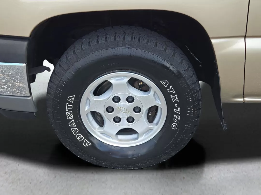 2005 /Tan/Neutral Chevrolet Avalanche LS (3GNEC12Z95G) with an Other engine, located at 7000 Northlake Connector, Columbus, GA, 31904, (706) 987-8085, 32.524975, -84.978134 - **Discover Your Adventure with the 2005 Chevrolet Avalanche at Gils Auto - Phenix City #2!**<br /> <br /> Are you ready for an exciting new chapter of weekend adventures or daily commutes? This 2005 Chevrolet Avalanche, available at Gils Auto - Phenix City #2, is more than just a pickup; it's the pe - Photo#8