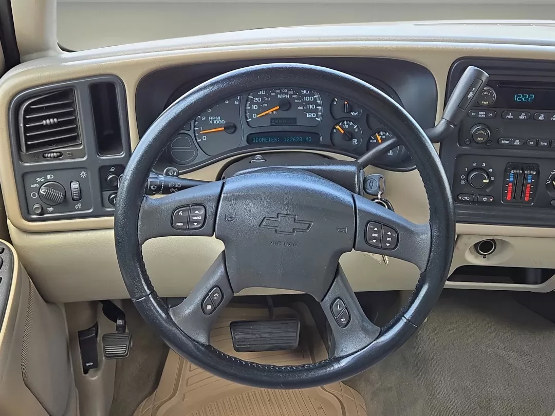 2005 /Tan/Neutral Chevrolet Avalanche LS (3GNEC12Z95G) with an Other engine, located at 7000 Northlake Connector, Columbus, GA, 31904, (706) 987-8085, 32.524975, -84.978134 - **Discover Your Adventure with the 2005 Chevrolet Avalanche at Gils Auto - Phenix City #2!**<br /> <br /> Are you ready for an exciting new chapter of weekend adventures or daily commutes? This 2005 Chevrolet Avalanche, available at Gils Auto - Phenix City #2, is more than just a pickup; it's the pe - Photo#15