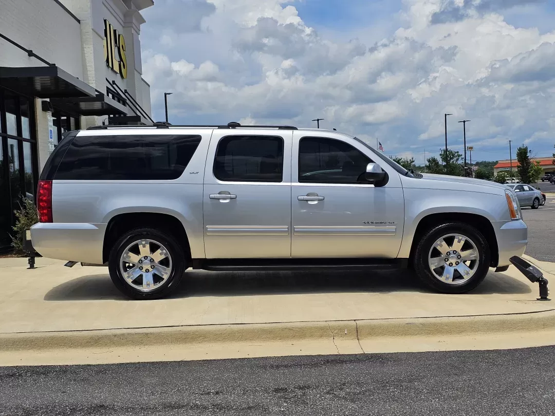 2014 /Light Tan GMC Yukon XL SLT (1GKS1KE00ER) with an Other engine, located at 521 Old Farm Lane Rd, Prattville, AL, 36066, (334) 325-1505, 32.482460, -86.416367 - **Adventure Awaits: Drive Your Family in Comfort with this 2014 GMC Yukon XL SLT!**<br /> <br /> If you're looking for an SUV that combines spaciousness with luxury and rugged capability, look no further than this stunning 2014 GMC Yukon XL SLT. Perfect for growing families, weekend adventures, or t - Photo#3