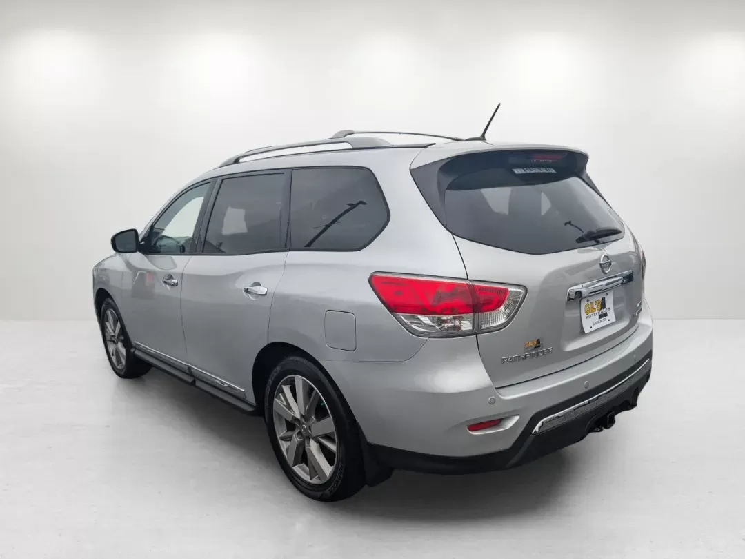 2015 /Charcoal Nissan Pathfinder Platinum (5N1AR2MM3FC) with an Other engine, located at 521 Old Farm Lane Rd, Prattville, AL, 36066, (334) 325-1505, 32.482460, -86.416367 - Are you ready to elevate your family adventures and weekend getaways? Look no further than this stunning 2015 Nissan Pathfinder Platinum, available now at Gils Auto in Prattville, AL. This versatile SUV is designed for both everyday commutes and exciting road trips, offering ample space, comfort, an - Photo#6