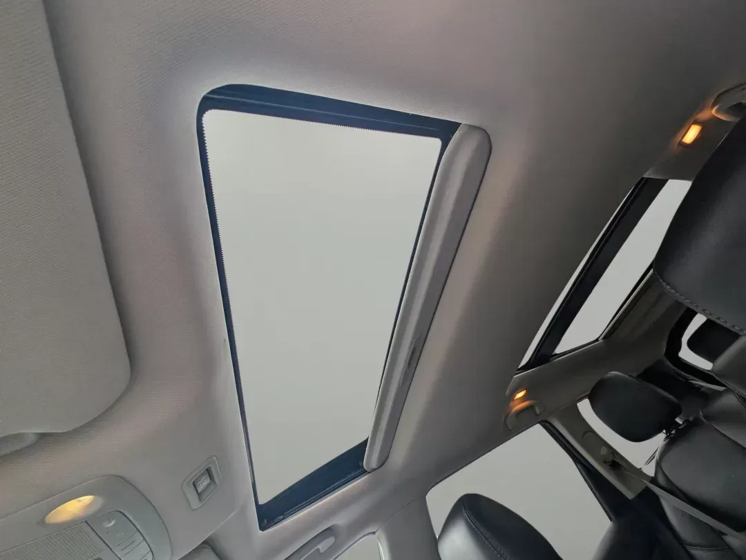 2015 /Charcoal Nissan Pathfinder Platinum (5N1AR2MM3FC) with an Other engine, located at 521 Old Farm Lane Rd, Prattville, AL, 36066, (334) 325-1505, 32.482460, -86.416367 - Are you ready to elevate your family adventures and weekend getaways? Look no further than this stunning 2015 Nissan Pathfinder Platinum, available now at Gils Auto in Prattville, AL. This versatile SUV is designed for both everyday commutes and exciting road trips, offering ample space, comfort, an - Photo#15