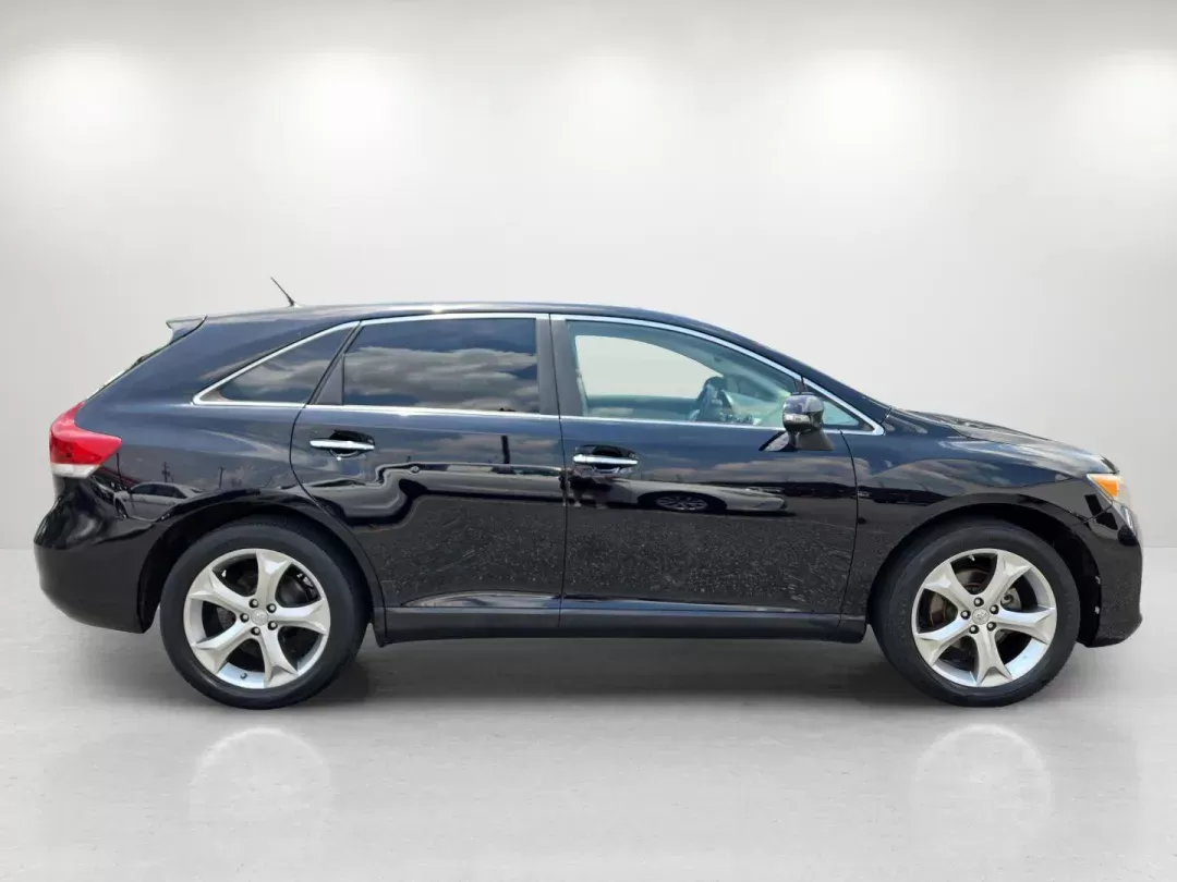 2013 Toyota Venza XLE (4T3BK3BB6DU) with an Other engine, located at 521 Old Farm Lane Rd, Prattville, AL, 36066, (334) 325-1505, 32.482460, -86.416367 - **Unleash Your Adventures with the 2013 Toyota Venza XLE!**<br /> <br /> Are you ready to elevate your lifestyle? The 2013 Toyota Venza XLE is designed for those who crave versatility and comfort, making it the perfect companion for both daily commutes and weekend getaways. Whether you're navigating - Photo#3