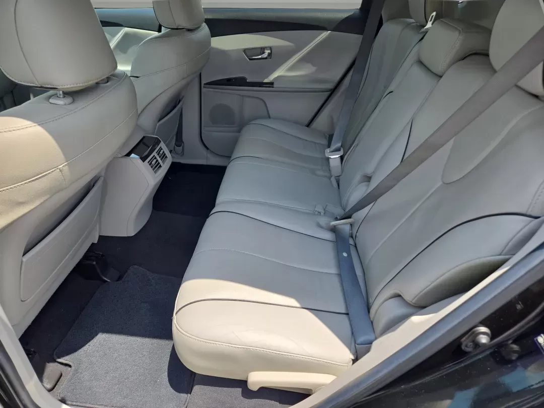 2013 Toyota Venza XLE (4T3BK3BB6DU) with an Other engine, located at 521 Old Farm Lane Rd, Prattville, AL, 36066, (334) 325-1505, 32.482460, -86.416367 - **Unleash Your Adventures with the 2013 Toyota Venza XLE!**<br /> <br /> Are you ready to elevate your lifestyle? The 2013 Toyota Venza XLE is designed for those who crave versatility and comfort, making it the perfect companion for both daily commutes and weekend getaways. Whether you're navigating - Photo#12