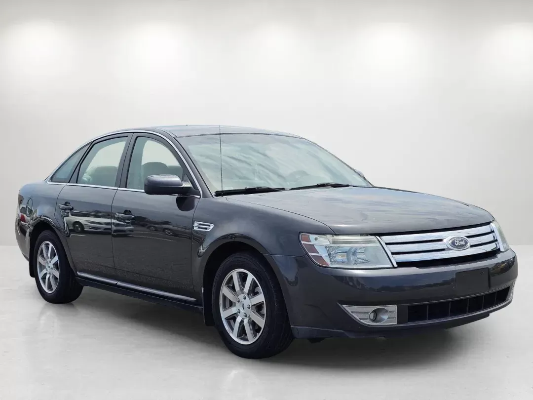 2008 /Medium Light Stone Ford Taurus SEL (1FAHP24W48G) with an Other engine, located at 521 Old Farm Lane Rd, Prattville, AL, 36066, (334) 325-1505, 32.482460, -86.416367 - **Discover Your Ideal Family Sedan: 2008 Ford Taurus SEL at Gils Auto - Prattville**<br /> <br /> Are you looking for the perfect vehicle to accommodate your growing family or support your daily commute? The 2008 Ford Taurus SEL is your answer! This stylish and spacious sedan combines comfort, relia - Photo#2