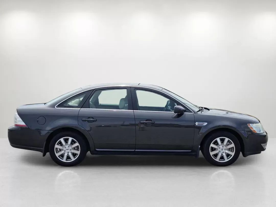 2008 /Medium Light Stone Ford Taurus SEL (1FAHP24W48G) with an Other engine, located at 521 Old Farm Lane Rd, Prattville, AL, 36066, (334) 325-1505, 32.482460, -86.416367 - **Discover Your Ideal Family Sedan: 2008 Ford Taurus SEL at Gils Auto - Prattville**<br /> <br /> Are you looking for the perfect vehicle to accommodate your growing family or support your daily commute? The 2008 Ford Taurus SEL is your answer! This stylish and spacious sedan combines comfort, relia - Photo#3
