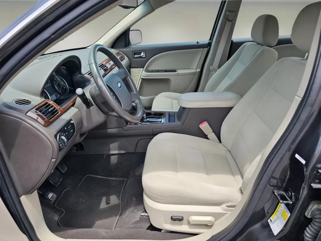 2008 /Medium Light Stone Ford Taurus SEL (1FAHP24W48G) with an Other engine, located at 521 Old Farm Lane Rd, Prattville, AL, 36066, (334) 325-1505, 32.482460, -86.416367 - **Discover Your Ideal Family Sedan: 2008 Ford Taurus SEL at Gils Auto - Prattville**<br /> <br /> Are you looking for the perfect vehicle to accommodate your growing family or support your daily commute? The 2008 Ford Taurus SEL is your answer! This stylish and spacious sedan combines comfort, relia - Photo#9