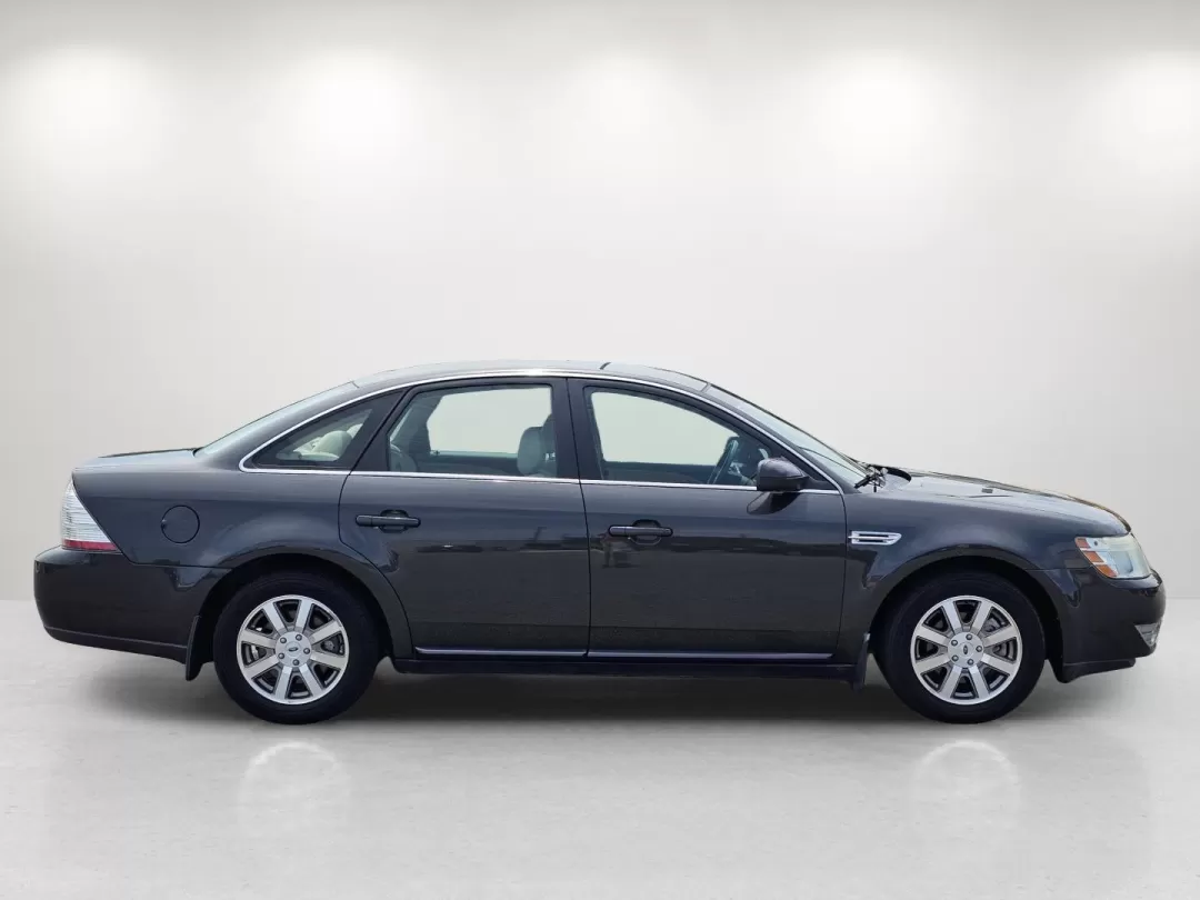 2008 /Medium Light Stone Ford Taurus SEL (1FAHP24W48G) with an Other engine, located at 804 22nd Ave, Phenix City, AL, 36870, (334) 297-1860, 32.484749, -85.024475 - **Explore the Road in Style with the 2008 Ford Taurus SEL Perfect for Commuters and Families Alike!**<br /> <br /> Are you looking for a reliable sedan that effortlessly combines comfort, safety, and style? The 2008 Ford Taurus SEL is not just a vehicle; it's a lifestyle choice that suits both busy - Photo#3