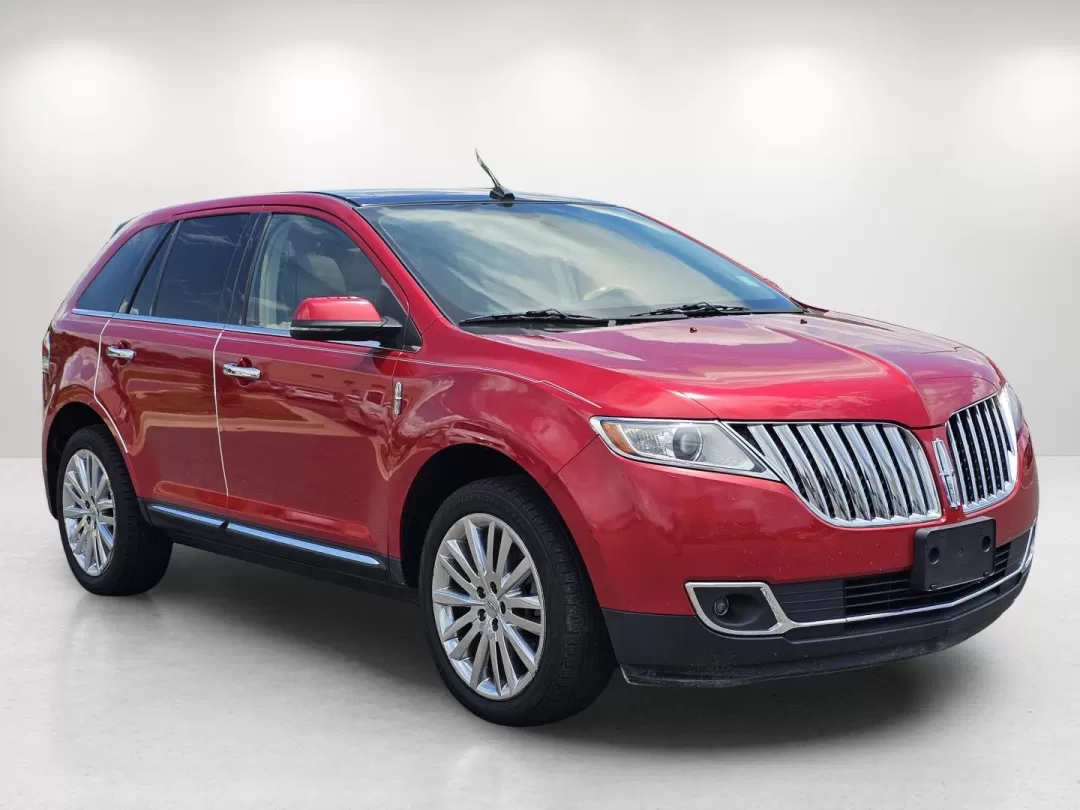 2012 Lincoln MKX (2LMDJ6JK0CB) with an Other engine, located at 521 Old Farm Lane Rd, Prattville, AL, 36066, (334) 325-1505, 32.482460, -86.416367 - ### Elevate Your Lifestyle with the 2012 Lincoln MKX at Gils Auto - Prattville<br /> <br /> Are you ready to transform your daily commute or weekend getaway into a luxury experience? The 2012 Lincoln MKX is not just a car; it's a lifestyle choice for those who prioritize comfort, style, and advanced - Photo#3