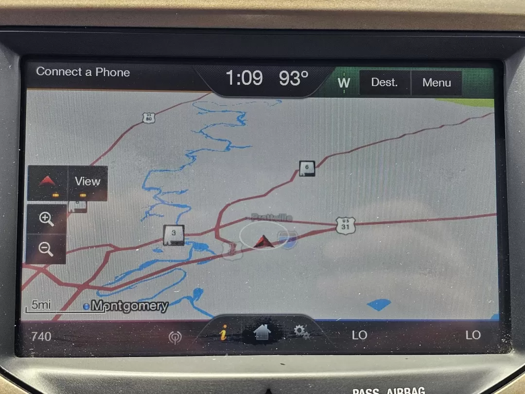 2012 Lincoln MKX (2LMDJ6JK0CB) with an Other engine, located at 521 Old Farm Lane Rd, Prattville, AL, 36066, (334) 325-1505, 32.482460, -86.416367 - ### Elevate Your Lifestyle with the 2012 Lincoln MKX at Gils Auto - Prattville<br /> <br /> Are you ready to transform your daily commute or weekend getaway into a luxury experience? The 2012 Lincoln MKX is not just a car; it's a lifestyle choice for those who prioritize comfort, style, and advanced - Photo#14