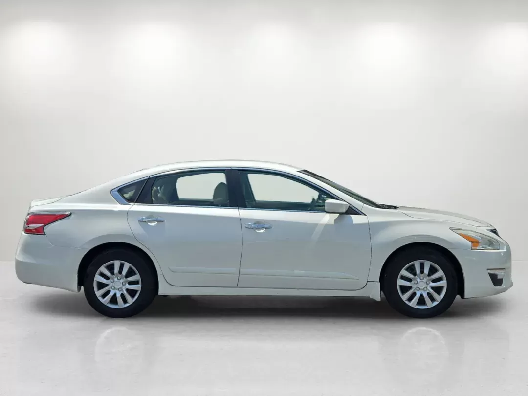 2015 /Beige Nissan Altima 2.5 S (1N4AL3AP7FC) with an Other engine, located at 521 Old Farm Lane Rd, Prattville, AL, 36066, (334) 325-1505, 32.482460, -86.416367 - **Discover Your Next Adventure with This 2015 Nissan Altima - Perfect for Everyday Journeys in Prattville!**<br /> <br /> Are you searching for a reliable and stylish sedan that fits perfectly into your busy lifestyle? Look no further than this stunning 2015 Nissan Altima 2.5 S, now available at Gil - Photo#3