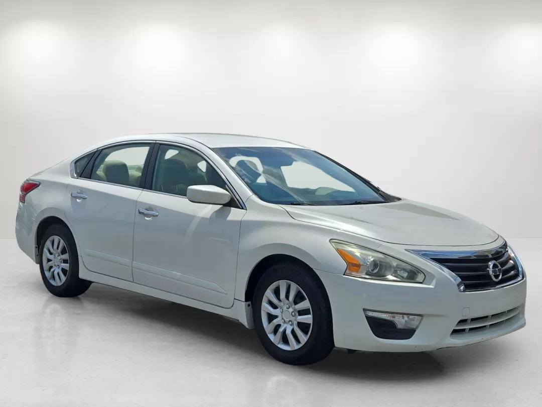 2015 /Beige Nissan Altima 2.5 S (1N4AL3AP7FC) with an Other engine, located at 3959 U.S. 80 W, Phenix City, AL, 36870, (334) 297-4885, 32.469296, -85.135185 - **Discover Your Next Adventure with This 2015 Nissan Altima at Gils Auto - Prattville!**<br /> <br /> Looking for the perfect vehicle to elevate your daily commutes, weekend getaways, or family trips? Look no further than this stunning 2015 Nissan Altima, available now at Gils Auto, your trusted Buy - Photo#2
