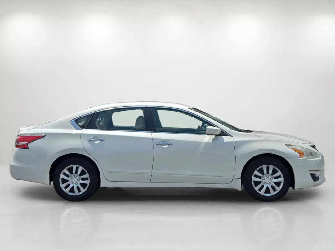 2015 /Beige Nissan Altima 2.5 S (1N4AL3AP7FC) with an Other engine, located at 3959 U.S. 80 W, Phenix City, AL, 36870, (334) 297-4885, 32.469296, -85.135185 - **Discover Your Next Adventure with This 2015 Nissan Altima at Gils Auto - Prattville!**<br /> <br /> Looking for the perfect vehicle to elevate your daily commutes, weekend getaways, or family trips? Look no further than this stunning 2015 Nissan Altima, available now at Gils Auto, your trusted Buy - Photo#3