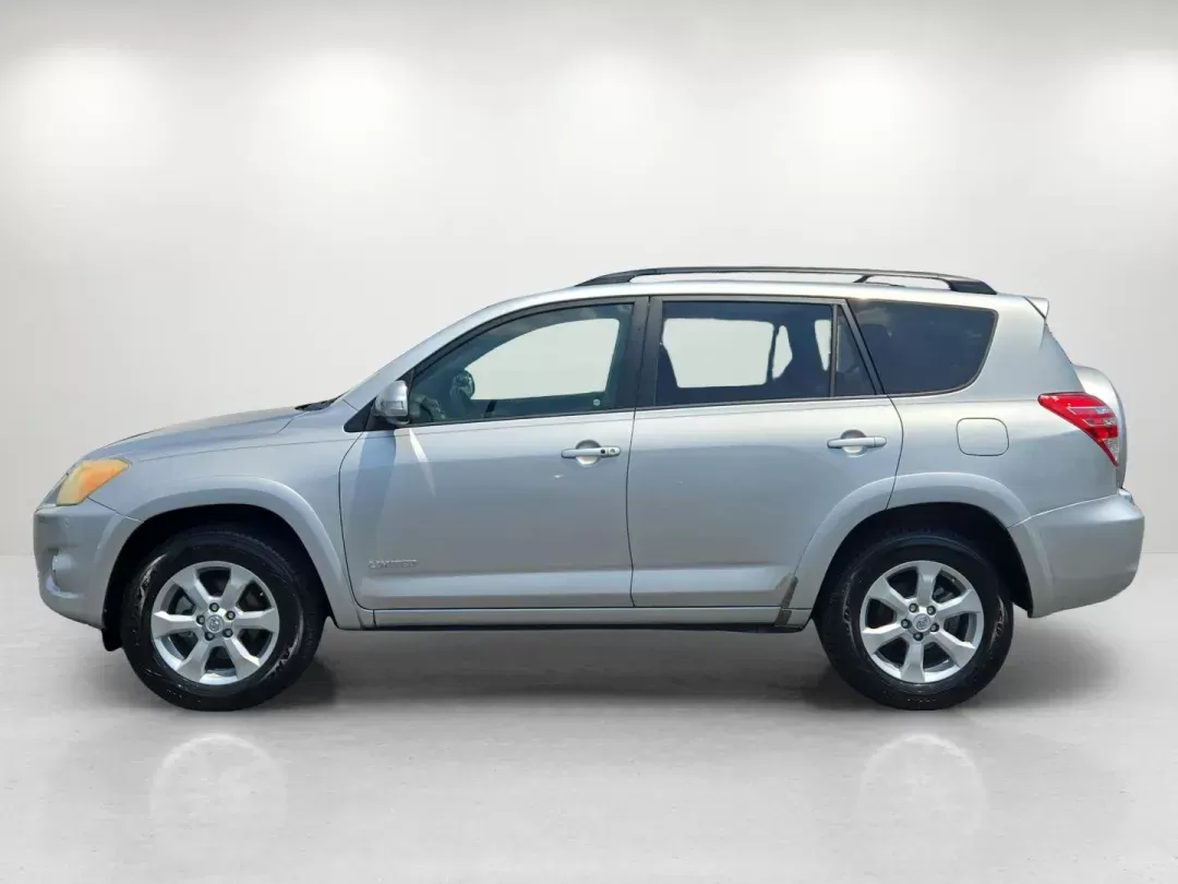 2009 Toyota RAV4 Ltd (JTMZK34V995) with an Other engine, located at 521 Old Farm Lane Rd, Prattville, AL, 36066, (334) 325-1505, 32.482460, -86.416367 - **Discover Your Next Adventure with the 2009 Toyota RAV4 at Gils Auto - Prattville!**<br /> <br /> Are you searching for the perfect vehicle to elevate your daily commute or embark on weekend adventures? Look no further than our 2009 Toyota RAV4, available now at Gils Auto - Prattville. This versati - Photo#7