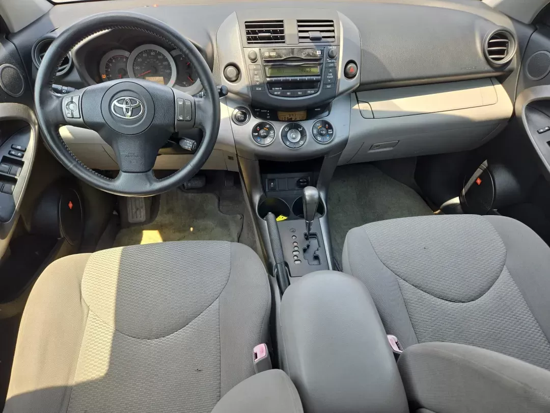2009 Toyota RAV4 Ltd (JTMZK34V995) with an Other engine, located at 521 Old Farm Lane Rd, Prattville, AL, 36066, (334) 325-1505, 32.482460, -86.416367 - **Discover Your Next Adventure with the 2009 Toyota RAV4 at Gils Auto - Prattville!**<br /> <br /> Are you searching for the perfect vehicle to elevate your daily commute or embark on weekend adventures? Look no further than our 2009 Toyota RAV4, available now at Gils Auto - Prattville. This versati - Photo#14