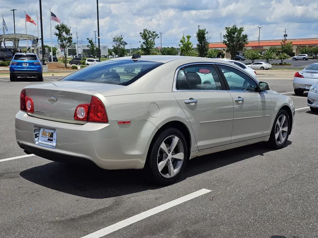 2012 /Ebony Chevrolet Malibu LT w/1LT (1G1ZC5E02CF) with an Other engine, located at 521 Old Farm Lane Rd, Prattville, AL, 36066, (334) 325-1505, 32.482460, -86.416367 - Experience the perfect blend of comfort, style, and reliability with the 2012 Chevrolet Malibu LT, available now at Gils Auto in Prattville, AL! Whether you're a daily commuter navigating the busy streets of downtown or a family looking for a dependable sedan for weekend adventures, this vehicle is - Photo#4