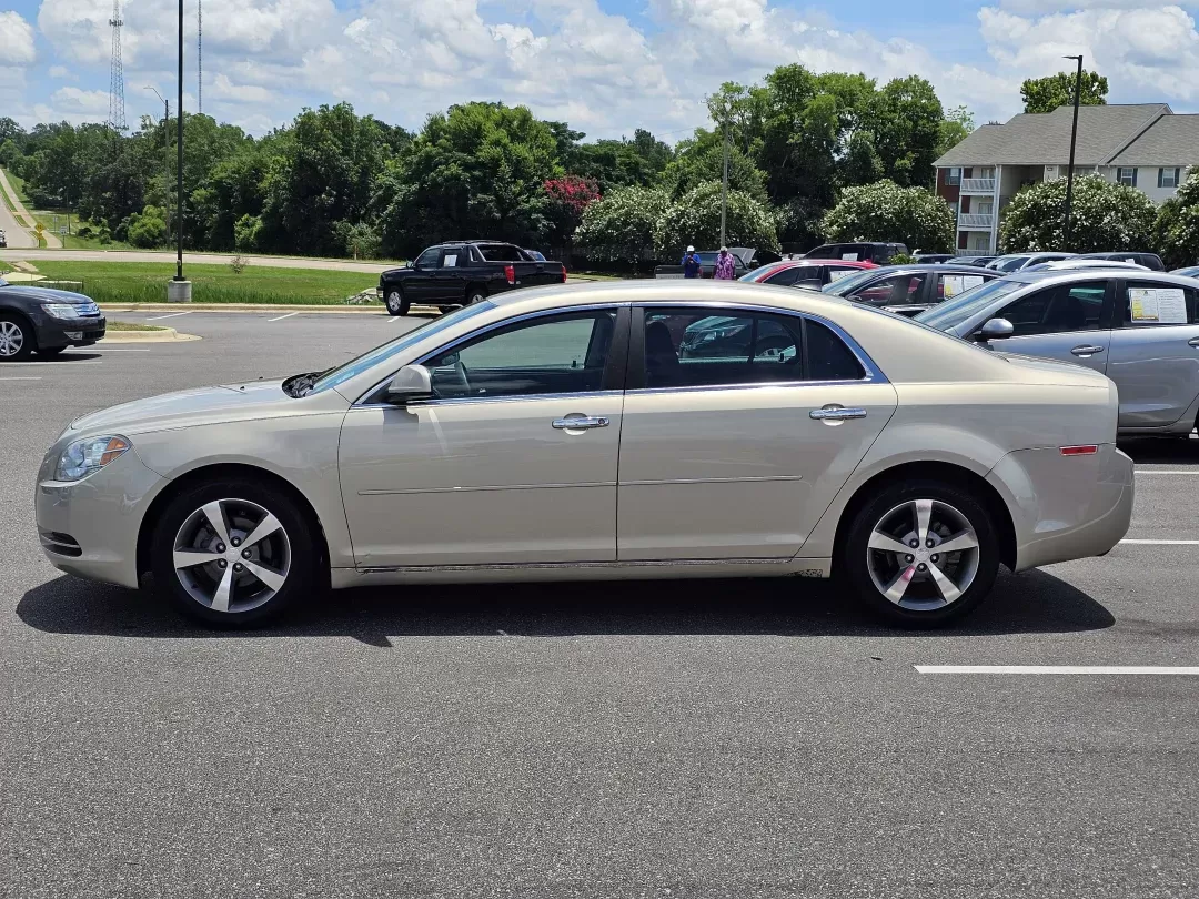 2012 /Ebony Chevrolet Malibu LT w/1LT (1G1ZC5E02CF) with an Other engine, located at 521 Old Farm Lane Rd, Prattville, AL, 36066, (334) 325-1505, 32.482460, -86.416367 - Experience the perfect blend of comfort, style, and reliability with the 2012 Chevrolet Malibu LT, available now at Gils Auto in Prattville, AL! Whether you're a daily commuter navigating the busy streets of downtown or a family looking for a dependable sedan for weekend adventures, this vehicle is - Photo#23