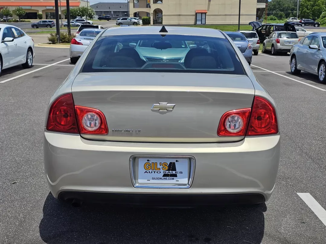 2012 /Ebony Chevrolet Malibu LT w/1LT (1G1ZC5E02CF) with an Other engine, located at 521 Old Farm Lane Rd, Prattville, AL, 36066, (334) 325-1505, 32.482460, -86.416367 - Experience the perfect blend of comfort, style, and reliability with the 2012 Chevrolet Malibu LT, available now at Gils Auto in Prattville, AL! Whether you're a daily commuter navigating the busy streets of downtown or a family looking for a dependable sedan for weekend adventures, this vehicle is - Photo#37