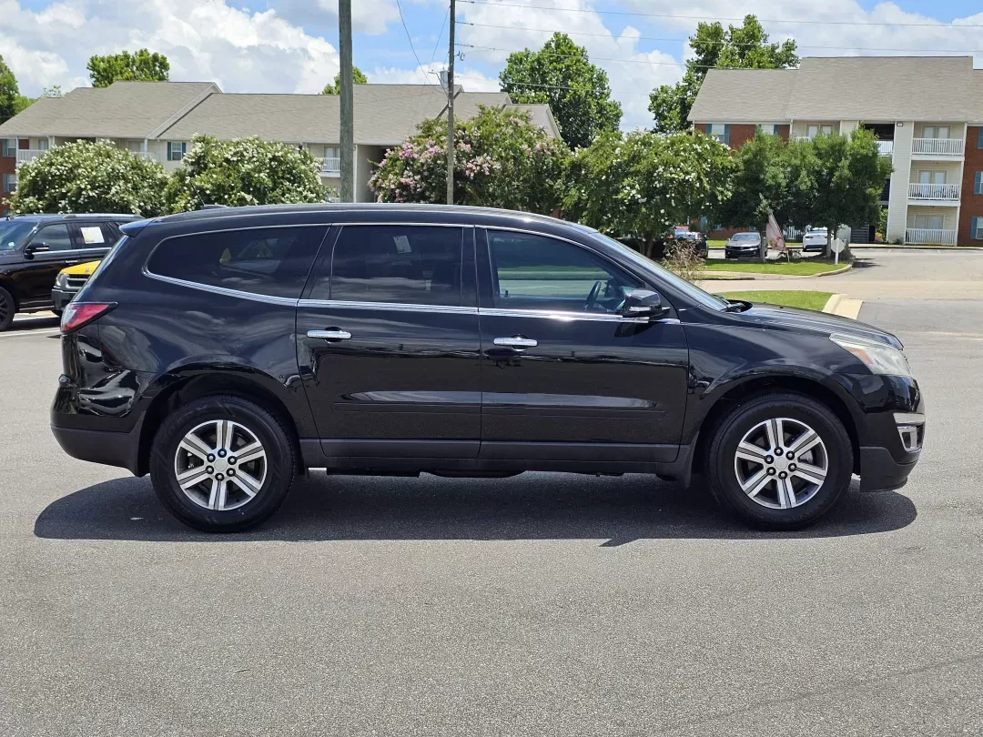 2016 /Ebony Chevrolet Traverse LT (1GNKRGKD9GJ) with an Other engine, located at 521 Old Farm Lane Rd, Prattville, AL, 36066, (334) 325-1505, 32.482460, -86.416367 - **Discover Your Next Adventure with the 2016 Chevrolet Traverse LT at Gils Auto in Prattville, AL!**<br /> <br /> Looking for a vehicle that can seamlessly adapt to your lifestyle? Whether you're a growing family in need of spacious seating, a commuter seeking comfort on long drives, or someone who - Photo#3