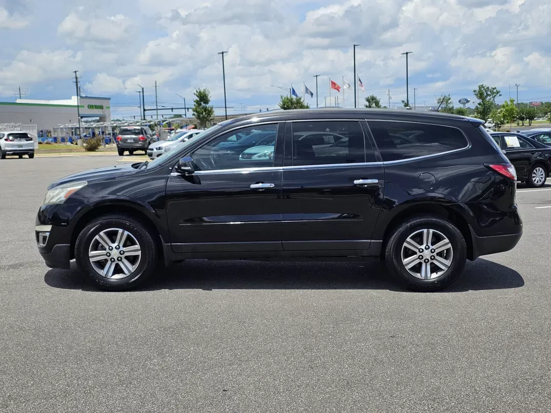 2016 /Ebony Chevrolet Traverse LT (1GNKRGKD9GJ) with an Other engine, located at 521 Old Farm Lane Rd, Prattville, AL, 36066, (334) 325-1505, 32.482460, -86.416367 - **Discover Your Next Adventure with the 2016 Chevrolet Traverse LT at Gils Auto in Prattville, AL!**<br /> <br /> Looking for a vehicle that can seamlessly adapt to your lifestyle? Whether you're a growing family in need of spacious seating, a commuter seeking comfort on long drives, or someone who - Photo#7
