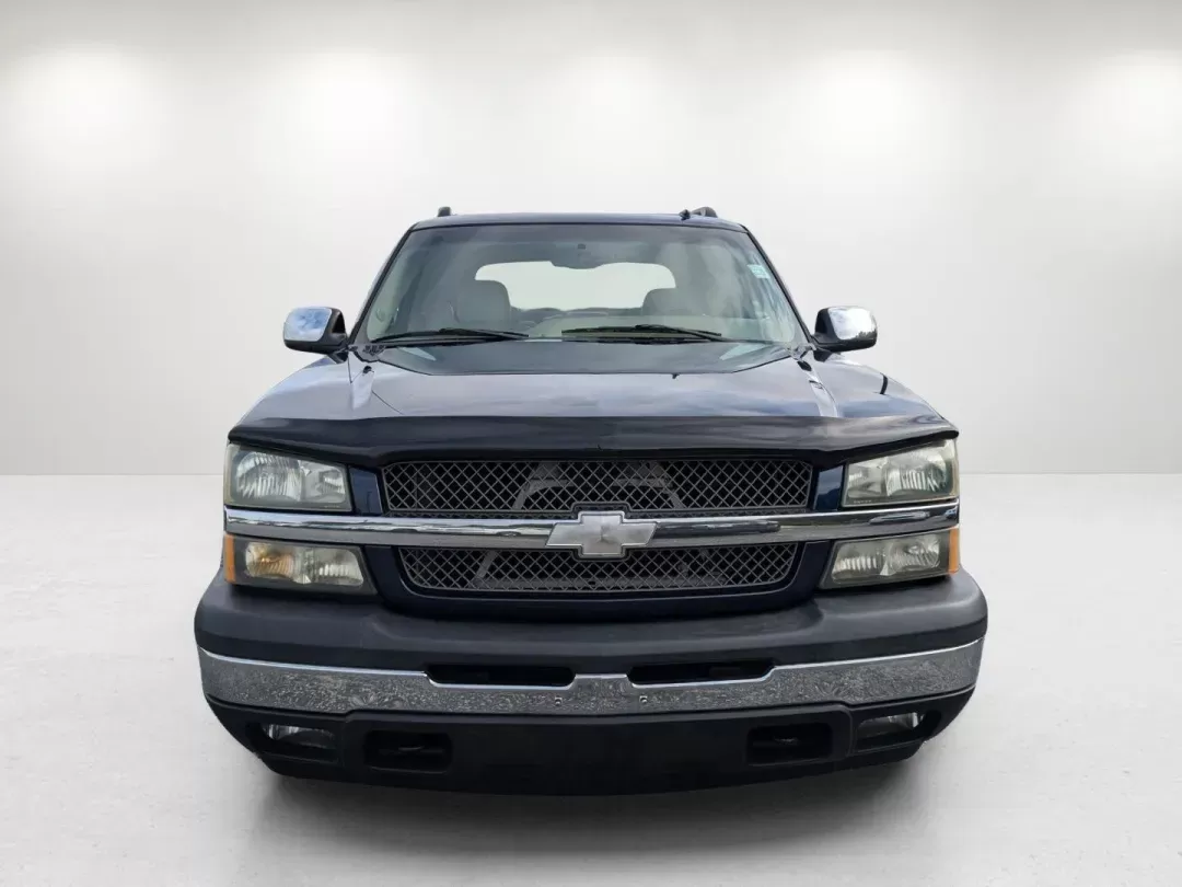 2006 /Tan/Neutral Chevrolet Avalanche LS (3GNEC12Z36G) with an Other engine, located at 7000 Northlake Connector, Columbus, GA, 31904, (706) 987-8085, 32.524975, -84.978134 - **Explore the Open Road with the 2006 Chevrolet Avalanche LS - Perfect for Adventure Lovers in Columbus!**<br /> <br /> Are you ready to embrace your next outdoor adventure or need a reliable vehicle for daily commutes? Look no further than our stunning 2006 Chevrolet Avalanche LS, now available at - Photo#1