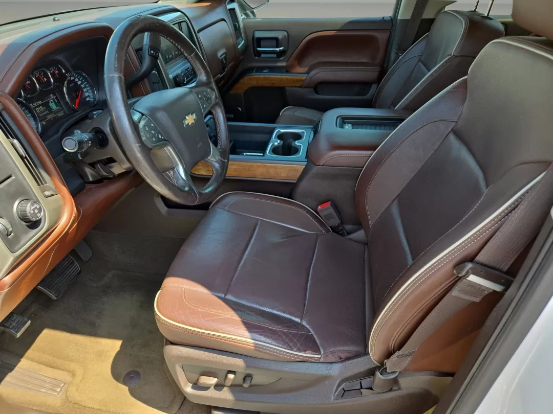 2016 /Saddle Chevrolet Silverado 1500 High Country (3GCPCTEC1GG) with an Other engine, located at 3959 U.S. 80 W, Phenix City, AL, 36870, (334) 297-4885, 32.469296, -85.135185 - **Discover Adventure with This 2016 Chevrolet Silverado 1500 High Country at Gils Auto!**<br /> <br /> Are you ready to elevate your driving experience and embark on unforgettable adventures? Look no further than this 2016 Chevrolet Silverado 1500 High Country, a versatile pickup truck that perfectl - Photo#12