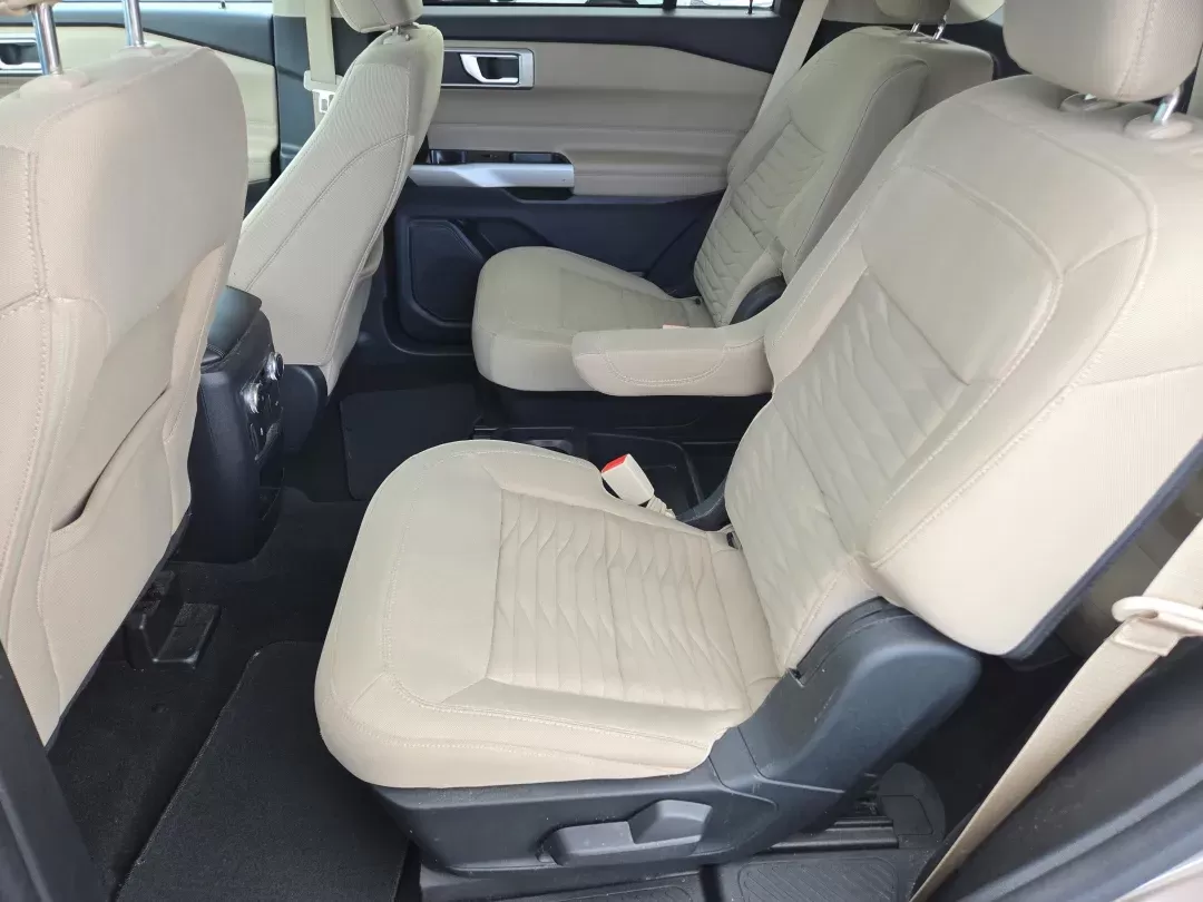 2021 Ford Explorer XLT (1FMSK7DH2MG) with an Other engine, located at 7000 Northlake Connector, Columbus, GA, 31904, (706) 987-8085, 32.524975, -84.978134 - **Adventure Awaits with this 2021 Ford Explorer XLT Perfect for Family Road Trips!**<br /> <br /> Are you ready to embrace the open road and create unforgettable family memories? Look no further than this stunning 2021 Ford Explorer XLT, available now at Gils Auto - Columbus #2. Located at 7000 Nor - Photo#12