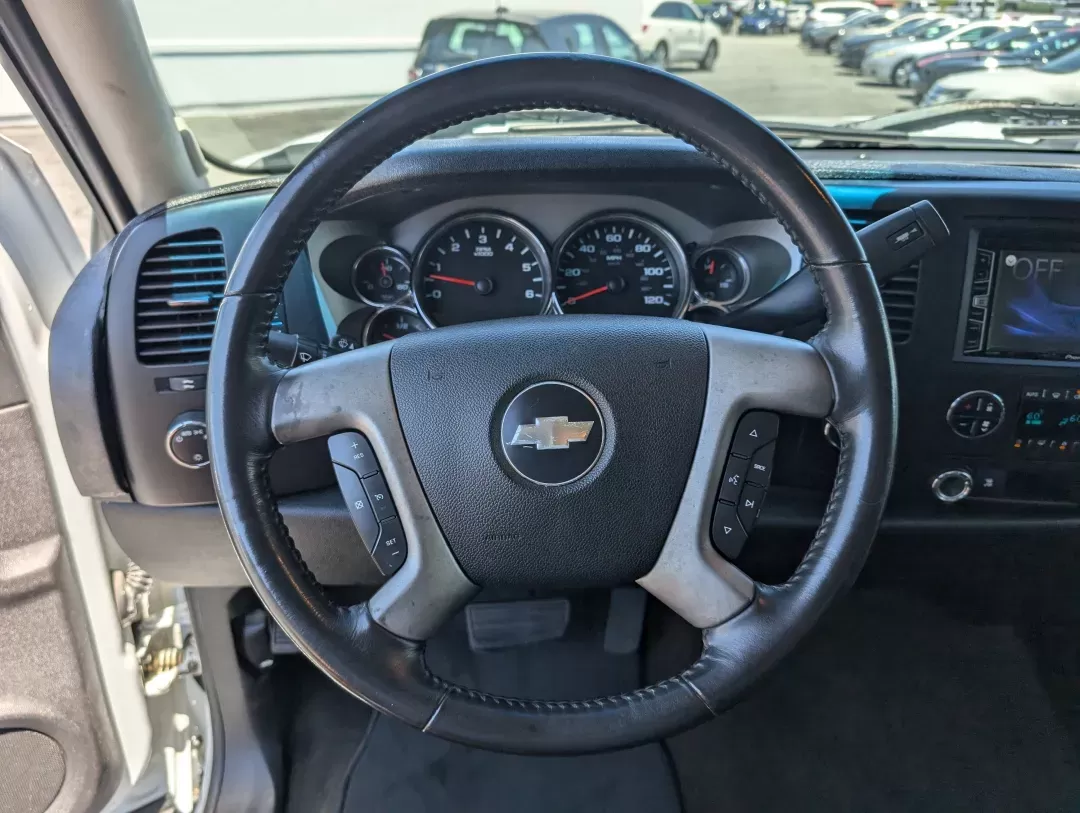 2008 /Ebony Chevrolet Silverado 1500 LT w/1LT (3GCEK13J58G) with an Other engine, located at 7000 Northlake Connector, Columbus, GA, 31904, (706) 987-8085, 32.524975, -84.978134 - Rev up your lifestyle with this rugged 2008 Chevrolet Silverado 1500 LT Crew Cab, perfect for weekend adventures, daily commutes, or even tackling tough jobs! At Gils Auto - Columbus #2, located at 7000 Northlake Connector, Columbus, GA 31904, we specialize in providing quality vehicles with flexibl - Photo#15